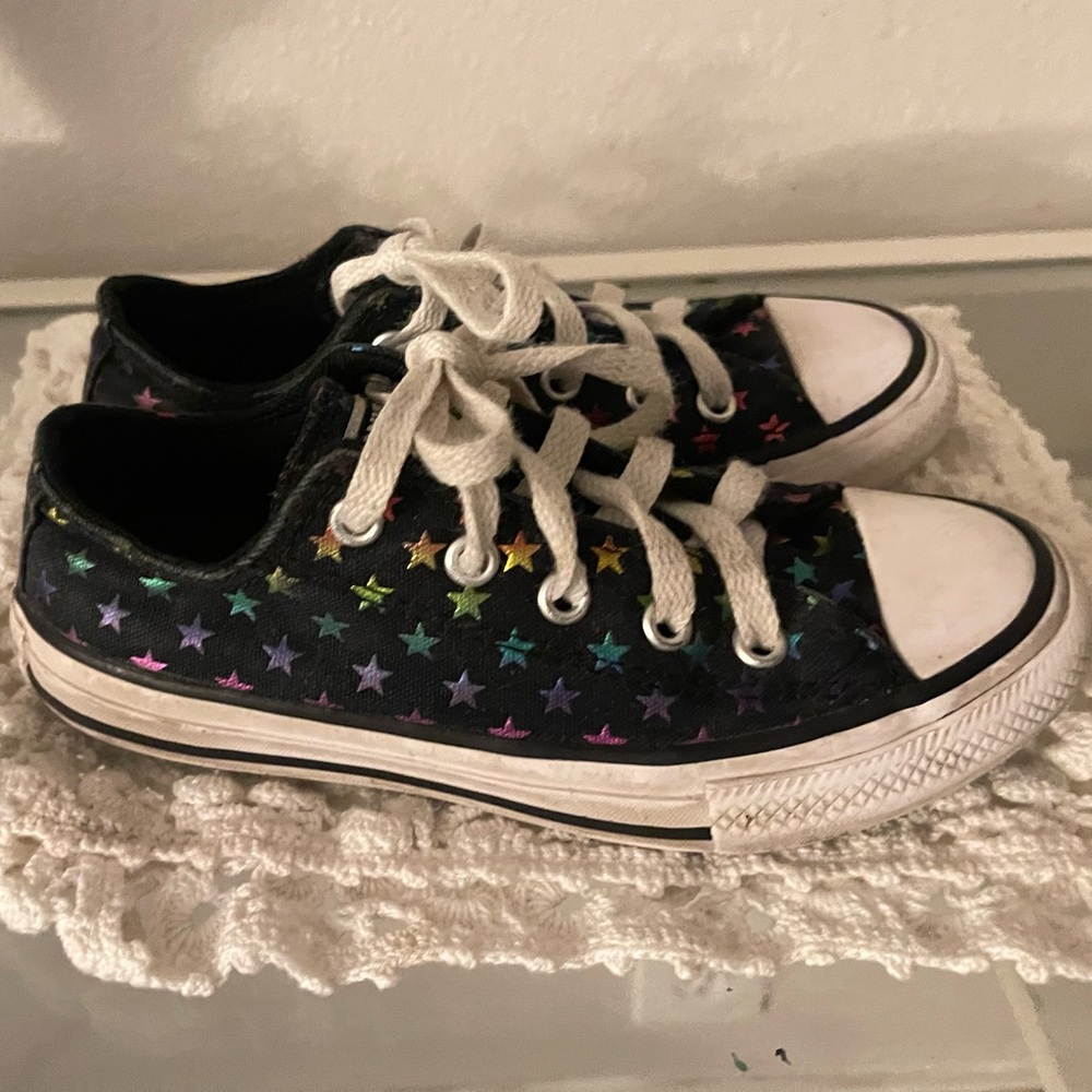 Converse size 13 girl